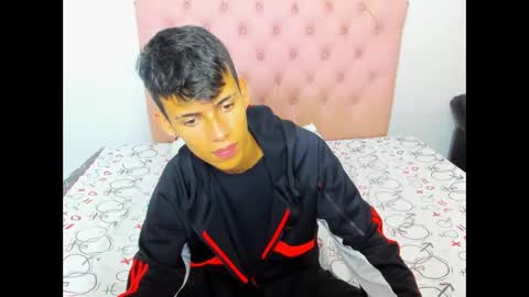 Snapshot of asbeell_grigory chatting on September 25, 10:30 pm asbeell grigory online show from September 25, 10:30 pm