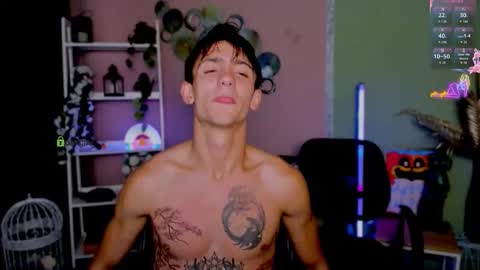 Snapshot of ash_raven_ chatting on September 13, 8:43 pm ash_raven_ online show from September 13, 8:43 pm
