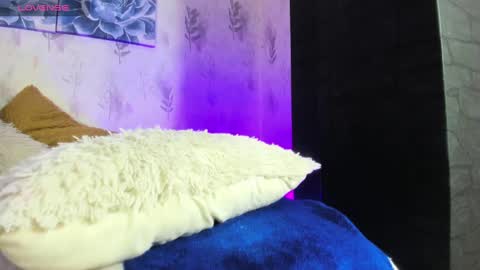 ash online show from February 9, 4:04 am