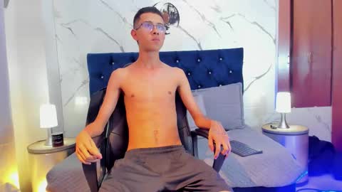   Asher  online show from February 19, 9:11 pm