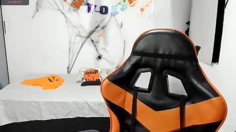 Snapshot of ashlan_king chatting on October 27, 2:58 am ashlan_king online show from October 27, 2:58 am