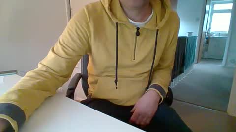 Snapshot of ashleyswim80 chatting on February 3, 8:02 am Ashleyswim80 online show from February 3, 8:02 am