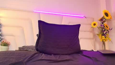 Ashton Myers online show from October 24, 8:32 pm