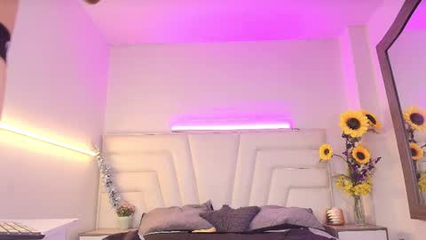 Ashton Myers online show from November 4, 9:27 pm