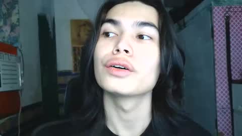 asian_babyboi online show from April 5, 7:05 am