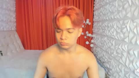 asian_blakefoster online show from March 30, 11:33 am