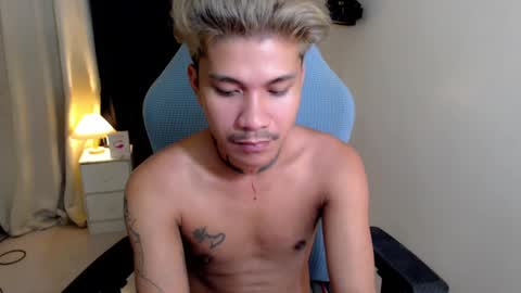 Snapshot of asian_cumsawyer chatting on December 18, 3:47 am bigload CUM take me private show or passwordshow online show from December 18, 3:47 am