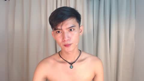 Snapshot of asian_cutiebaexx chatting on September 10, 10:41 pm Pat online show from September 10, 10:41 pm