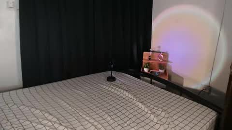 Pat online show from May 14, 1:36 am