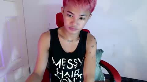 asian_lover05 online show from May 12, 8:06 pm