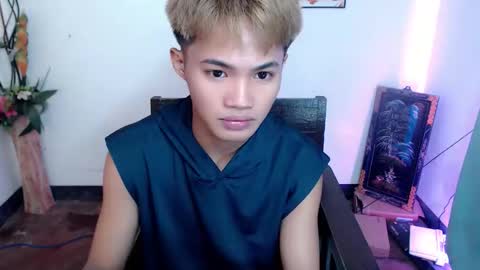 Snapshot of asian_lover05 chatting on September 26, 8:28 pm asian_lover05 online show from September 26, 8:28 pm