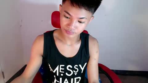 asian_lover05 online show from May 17, 9:22 pm