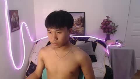 Snapshot of asian_prince_of_cock chatting on September 30, 11:14 am Prince online show from September 30, 11:14 am