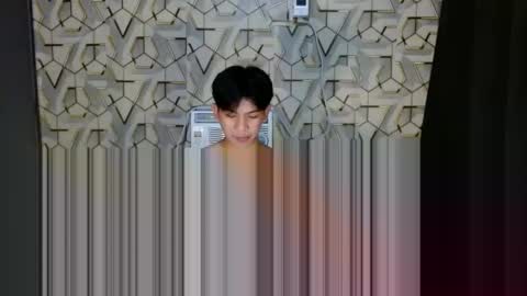 Snapshot of asian_wayne chatting on December 4, 4:27 pm wayne online show from December 4, 4:27 pm