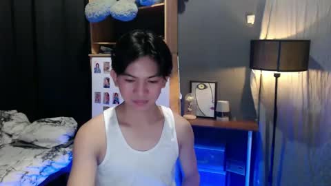 Snapshot of asian_wayne chatting on January 29, 6:43 am wayne online show from January 29, 6:43 am