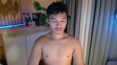asianhunk_jamesx online show from February 8, 3:34 am