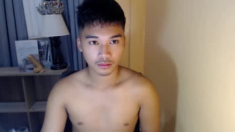 Snapshot of asianhunk_jamesx chatting on October 16, 11:18 am asianhunk_jamesx online show from October 16, 11:18 am