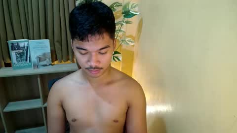 asianhunk_jamesx online show from February 1, 11:14 pm