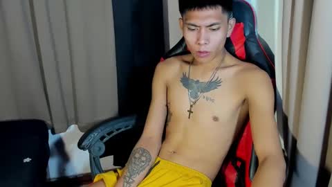 Snapshot of asianplayboyx chatting on February 13, 10:12 am mark online show from February 13, 10:12 am
