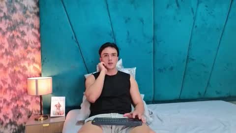 Aslan  online show from April 28, 3:11 am