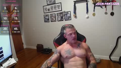 Snapshot of ass_chaser_1 chatting on September 13, 1:39 am Ass Chaser online show from September 13, 1:39 am