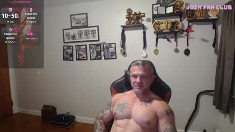 Snapshot of ass_chaser_1 chatting on September 10, 1:37 am Ass Chaser online show from September 10, 1:37 am