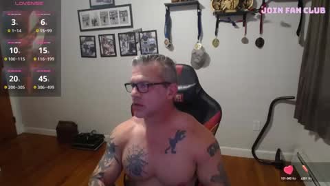 Snapshot of ass_chaser_1 chatting on September 19, 1:50 am Ass Chaser online show from September 19, 1:50 am