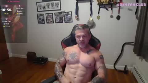 Snapshot of ass_chaser_1 chatting on September 17, 1:39 am Ass Chaser online show from September 17, 1:39 am