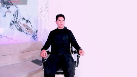 astablack_ online show from October 19, 9:29 pm