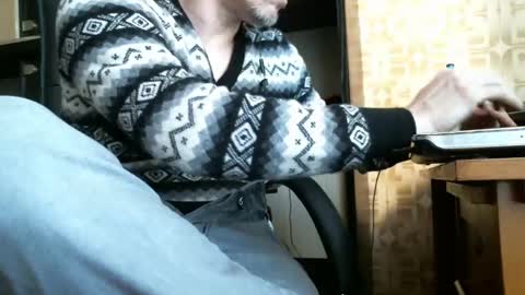 Snapshot of asterion51 chatting on March 4, 3:37 pm asterion51 online show from March 4, 3:37 pm