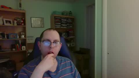 Andrew or Smiley Read the message in bold above the bio design for info on the situation. online show from March 9, 12:48 am