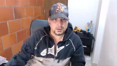 Snapshot of astton_nick chatting on January 11, 3:44 am Nick Astton online show from January 11, 3:44 am