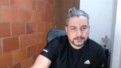 Snapshot of astton_nick chatting on January 3, 2:43 am Nick Astton online show from January 3, 2:43 am