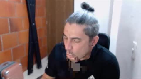 Snapshot of astton_nick chatting on March 4, 2:17 am Nick Astton online show from March 4, 2:17 am