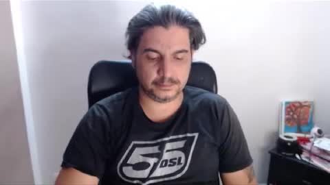 Snapshot of astton_nick chatting on December 4, 6:55 am Nick Astton online show from December 4, 6:55 am