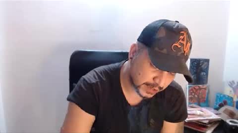 Snapshot of astton_nick chatting on December 30, 3:58 am Nick Astton online show from December 30, 3:58 am