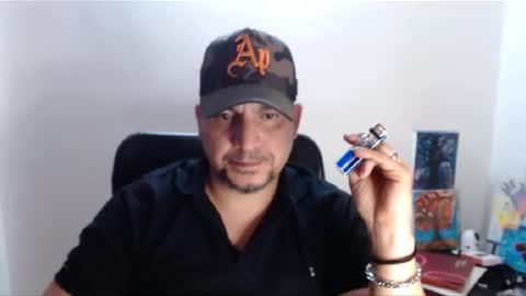 Snapshot of astton_nick chatting on December 18, 7:04 am Nick Astton online show from December 18, 7:04 am