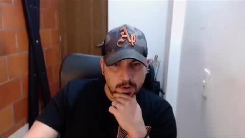 Snapshot of astton_nick chatting on February 15, 5:41 am Nick Astton online show from February 15, 5:41 am