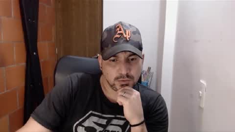 Snapshot of astton_nick chatting on February 4, 1:34 am Nick Astton online show from February 4, 1:34 am