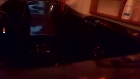 Snapshot of athandrew chatting on October 16, 1:30 pm jonnyandrew online show from October 16, 1:30 pm