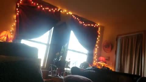 Snapshot of athandrew chatting on October 29, 1:25 pm jonnyandrew online show from October 29, 1:25 pm