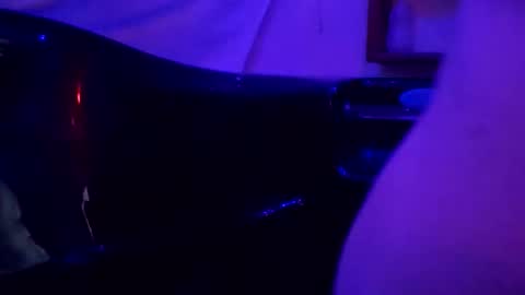 Snapshot of athandrew chatting on November 1, 12:53 pm jonnyandrew online show from November 1, 12:53 pm