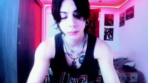 Snapshot of atheneoo_ chatting on December 21, 6:09 am athenauwu online show from December 21, 6:09 am