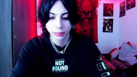 Snapshot of atheneoo_ chatting on February 8, 3:52 am athenauwu online show from February 8, 3:52 am