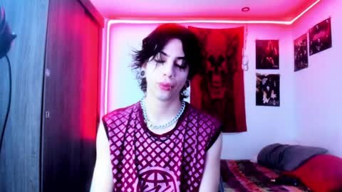 Snapshot of atheneoo_ chatting on December 28, 5:44 am athenauwu online show from December 28, 5:44 am