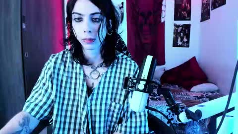 Snapshot of atheneoo_ chatting on October 12, 5:56 am athenauwu online show from October 12, 5:56 am