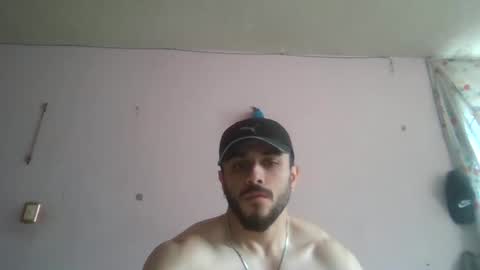 Snapshot of athlete_boy22 chatting on October 5, 7:18 pm Atlas online show from October 5, 7:18 pm