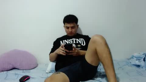 Robin online show from November 13, 2:05 am