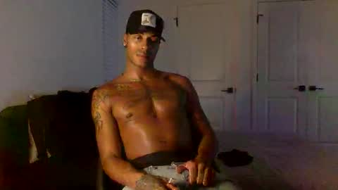 augiexrated online show from April 10, 3:13 am