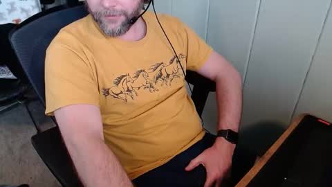 AugustMoonMan online show from February 7, 9:42 pm